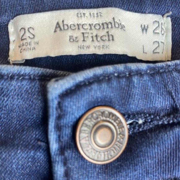 Abercrombie & Fitch Girls Jeans - Picture 4 of 4